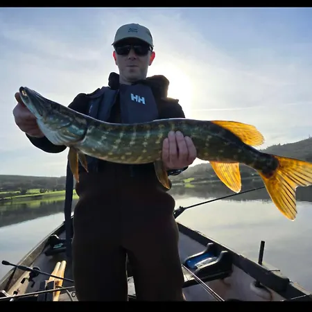 Thatched 2persons Currahy Bridge
